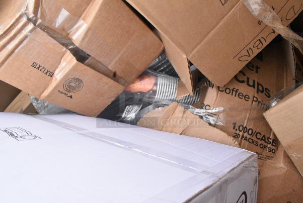 15 BRAND NEW SCRATCH AND DENT! Items Including 999WJ7TN Choice 7 3/4" Jumbo Clear Wrapped Straw - 500/Box, Squeezer. 15 Times Your Bid! - Image 10 of 10