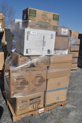28 BRAND NEW! Boxes Including 760SOUP16WB Choice 16 oz. White Double Poly-Coated Paper Food Cup - 500/Case, 500L1020B Choice Black Hot Paper Cup Travel Lid for 10-24 oz. Standard Cups and 8 oz. Squat Cups - 1000/Case, 500CC16 Choice Clear PET Customizable Plastic Cold Cup - 16 oz. - 1000/Case, 130IC20DSP1M Choice 20 lb. Clear Plastic Drawstring Ice Bag with Ice Print - 250/Case, 433NHT003 Choice 1/5 Large Size White Unprinted Medium-Duty T-Shirt Bag - 500/Case, 612FS4316 Choice Half Size Heavy-Duty Foil Steam Table Pan Extra-Deep 4 3/16" Depth - 100/Case, Dart 205HT1 White Foam Take Out Container with Perforated Hinged Lid 9" x 6" x 3" - 200/Case. 28 Times Your Bid!