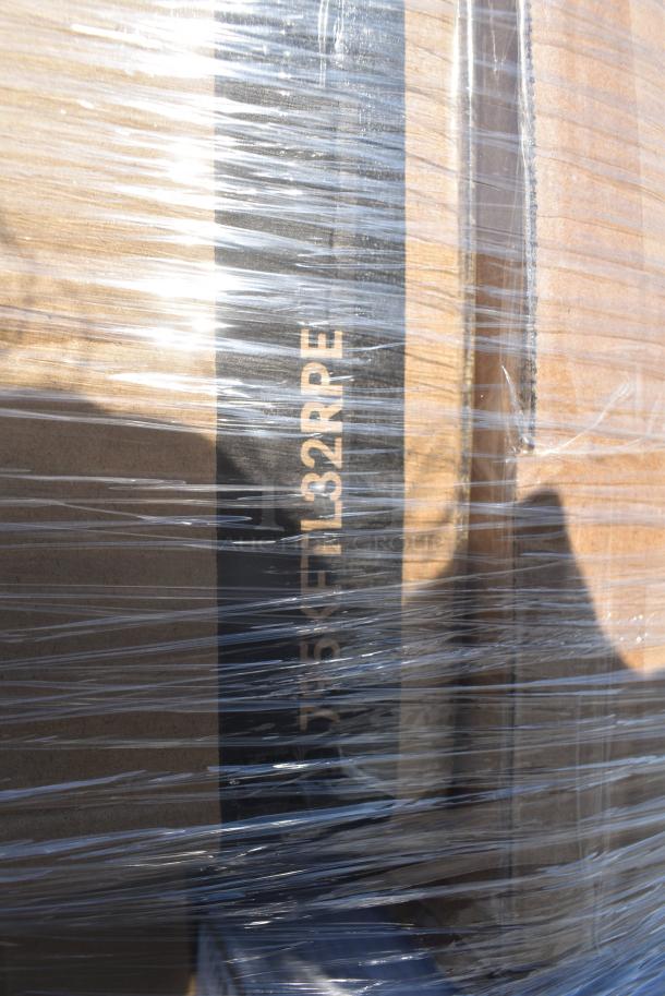 30 BRAND NEW! Items Including Four 127SB24COMBO Choice 24 oz. Clear Plastic Salad Bowl with Lid - 150/Case, Two 127P2C Choice 2 oz Portion Cups, 760SOUP8KFT EcoChoice 8 oz. Kraft Paper Food Cup with Vented Lid - 250/Case, 43302CUPC Choice 2-Compartment Clear OPS Plastic Jumbo Cupcake / Muffin Container - 250/Case, 795KFT50RNPE Choice 50 oz. Round Kraft PE-Lined Microwavable Take-Out Container 7 5/16" x 3" - 300/Case, 127SB24COMBO Choice 24 oz. Clear Plastic Salad Bowl with Lid - 150/Case. 30 Times Your Bid! - Image 10 of 13