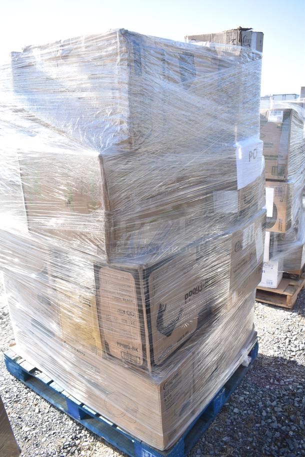 30 BRAND NEW! Items Including Three 450137 Tork Wiper ShopMax Roll 450 White Centerfeed, Two 500L1020B Choice Black Hot Paper Cup Travel Lid for 10-24 oz. Standard Cups and 8 oz. Squat Cups - 1000/Case, 500TO10103 Choice 10" x 10" x 3" Microwaveable 1-Compartment Black / Clear Plastic Hinged Container - 100/Case, 433910P 9" White Uncoated Paper Plate, 128HD16COMBO ChoiceHD 16 oz. Microwavable Translucent Plastic Deli Container and Lid Combo Pack - 240/Case, 760SOUP8MP Choice 8 oz. Medley Double Poly-Coated Paper Soup / Hot Food Cup with Vented Paper Lid - 250/Case. 30 Times Your Bid! - Image 4 of 16