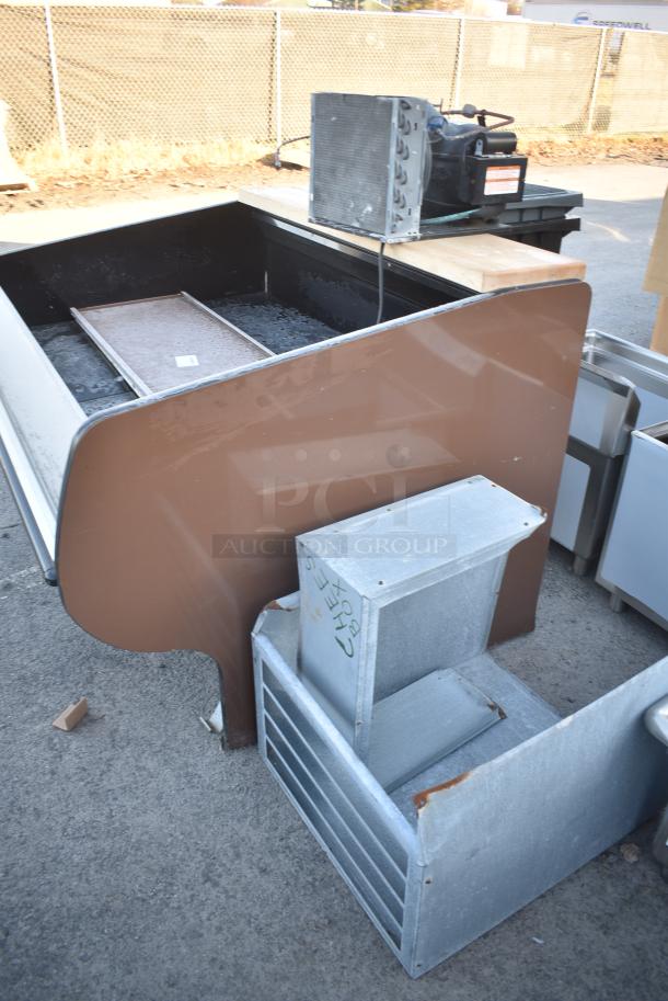 Metal Commercial Remote Open Grab N Go Merchandiser. - Image 9 of 13