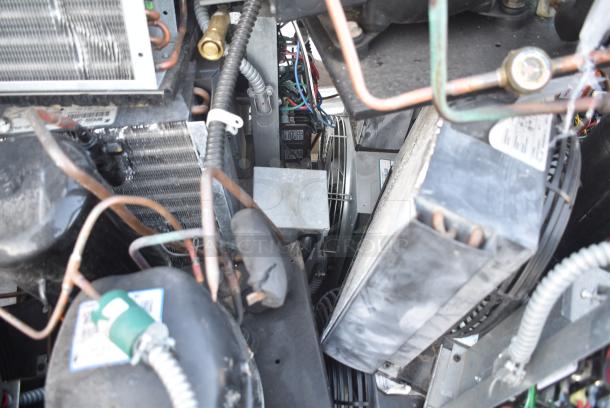 11 Various Compressors Including Copeland M4FHC0050-CAV-045, Copeland ASE32C3E-CAV-103. 11 Times Your Bid! - Image 4 of 14