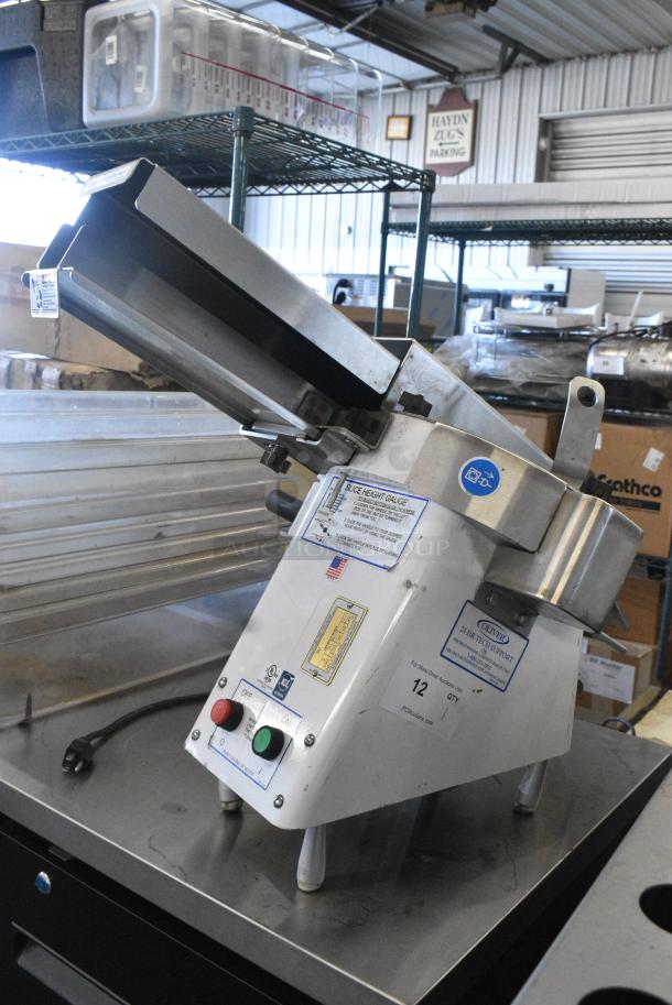 Oliver 723 Metal Commercial Countertop Bagel Slicer. 115 Volts, 1 Phase. Tested and Working! - Image 1 of 8