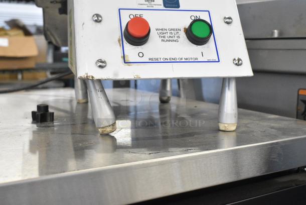 Oliver 723 Metal Commercial Countertop Bagel Slicer. 115 Volts, 1 Phase. Tested and Working! - Image 6 of 8