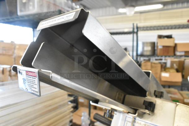 Oliver 723 Metal Commercial Countertop Bagel Slicer. 115 Volts, 1 Phase. Tested and Working! - Image 8 of 8