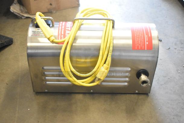 BRAND NEW SCRATCH AND DENT! RF Hunter HF130 130 Lb Fryer Oil Filter, Mobile, Gravity Drain - Image 5 of 8