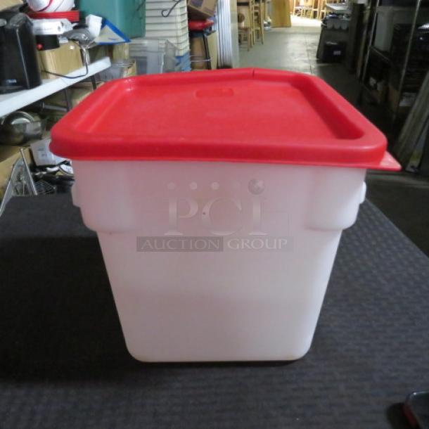 One 8 Quart Food Storage Container With Lid. - Image 1 of 1