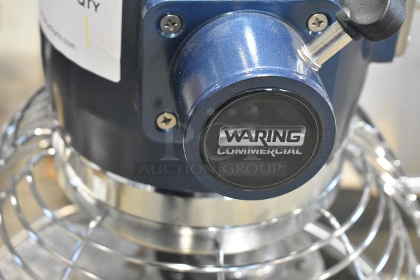 BRAND NEW SCRATCH AND DENT! 2023 Waring WSM20L Metal Commercial Countertop 20 Quart Planetary Dough Mixer w/ Stainless Steel Mixing Bowl, Bowl Guard, Dough Hook, Paddle and Whisk Attachments. 110-120 Volts, 1 Phase. Tested and Working! - Image 4 of 10