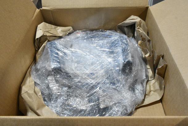 BRAND NEW SCRATCH AND DENT! 2021 Globe S13A-51 Stainless Steel Commercial Countertop Meat Slicer w/ Blade Sharpener. 110 Volts, 1 Phase. Tested and Working! - Image 3 of 8