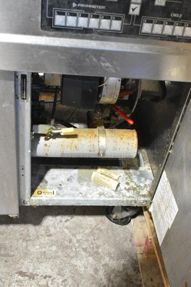 2019 Frymaster FPPH555CSC Stainless Steel Commercial Natural Gas Powered 5 Bay Deep Fat Fryer w/ Filtration System on Commercial Casters. 80,000 BTU. - Image 13 of 14