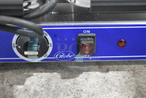 BRAND NEW SCRATCH AND DENT! 2021 Globe GSGDUE10 Stainless Steel Commercial Countertop Double Panini Press. 240 Volts, 1 Phase. - Image 3 of 7
