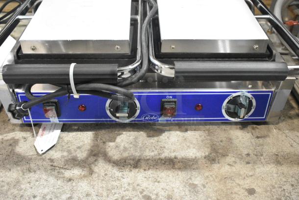 BRAND NEW SCRATCH AND DENT! 2021 Globe GSGDUE10 Stainless Steel Commercial Countertop Double Panini Press. 240 Volts, 1 Phase. - Image 4 of 7