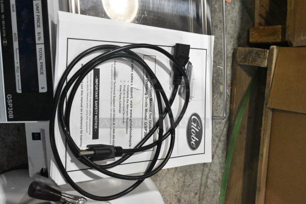 BRAND NEW SCRATCH AND DENT! Globe GSP30B Metal Commercial Countertop Scale. 110-120 Volts, 1 Phase. Tested and Working! - Image 3 of 8