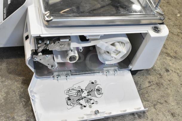 BRAND NEW SCRATCH AND DENT! Globe GSP30B Metal Commercial Countertop Scale. 110-120 Volts, 1 Phase. Tested and Working! - Image 7 of 8