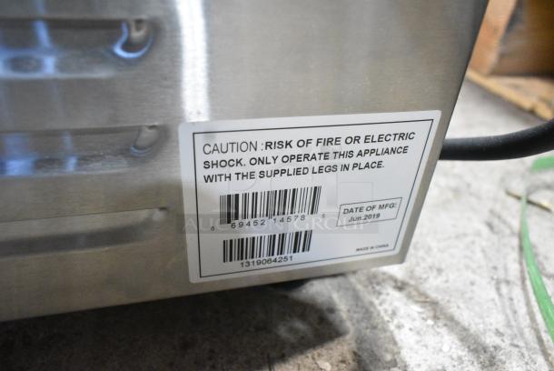 BRAND NEW SCRATCH AND DENT! 2019 Globe GPGS14D Stainless Steel Commercial Countertop Panini Press. 120 Volts, 1 Phase. Tested and Working! - Image 8 of 9