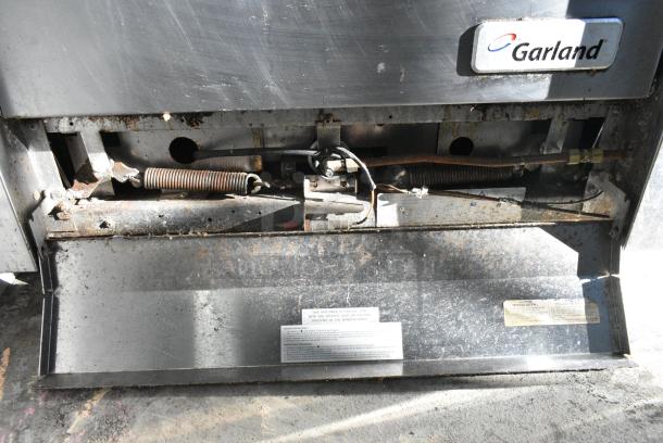 Garland M100XRM Stainless Steel Commercial Natural Gas Powered Vertical Upright Broiler on Commercial Casters. - Image 8 of 9