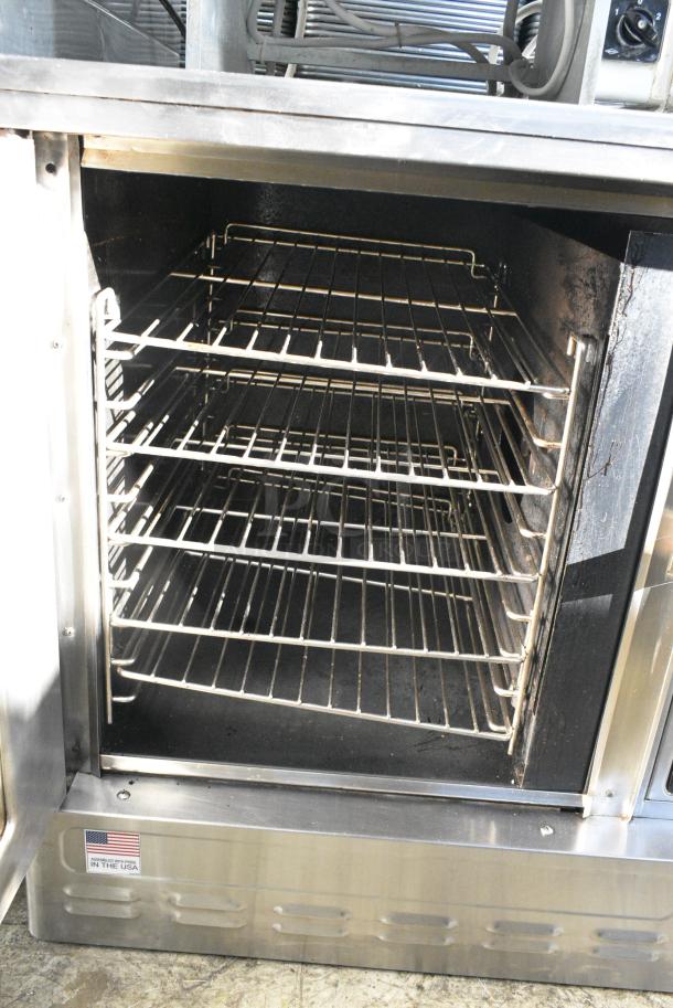 Blodgett DFG-50 Stainless Steel Commercial Countertop Natural Gas Powered Half Size Convection Oven w/ View Through Door, Metal Oven Racks and Thermostatic Controls. - Image 4 of 6