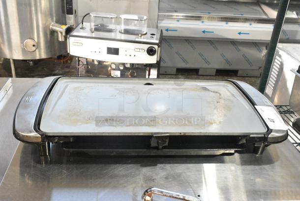 Oster CKSTGRFM20-TECO Metal Countertop Electric Powered Griddle. 120 Volts, 1 Phase. - Image 1 of 4