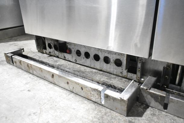 Radiance Stainless Steel Commercial Natural Gas Powered Flat Top Griddle w/ 2 Burners, 2 Ovens, Back Splash and Over Shelf. - Image 10 of 10