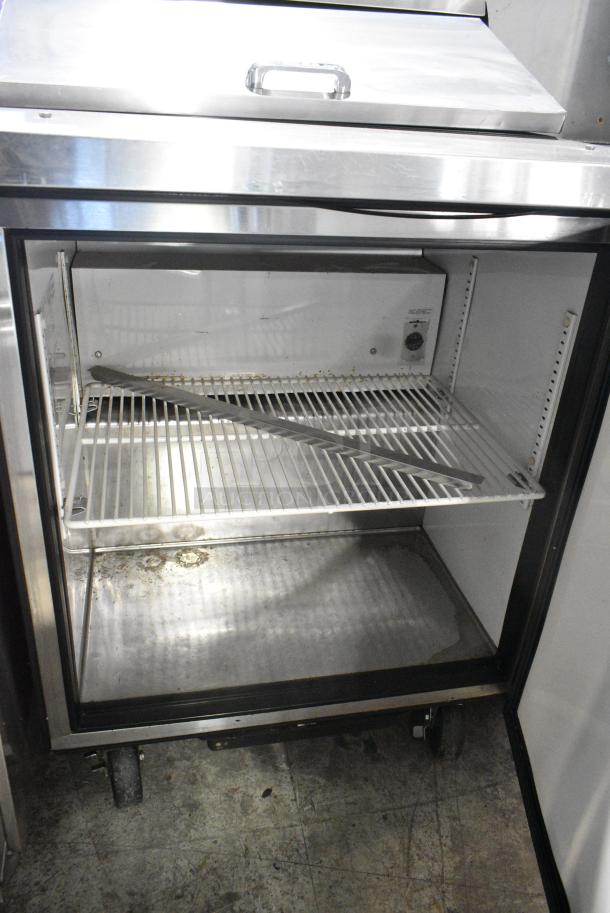 True TSSU-27-08 Stainless Steel Commercial Sandwich Salad Prep Table Bain Marie Mega Top on Commercial Casters. 115 Volts, 1 Phase. Tested and Working! - Image 6 of 7