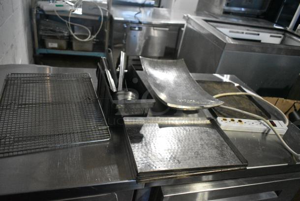 ALL ONE MONEY! Lot of Various Items Including Lights and Metal Pieces - Image 4 of 7