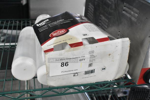 ALL ONE MONEY! Lot of 6 Poly Clear Condiment Bottles - Image 2 of 6