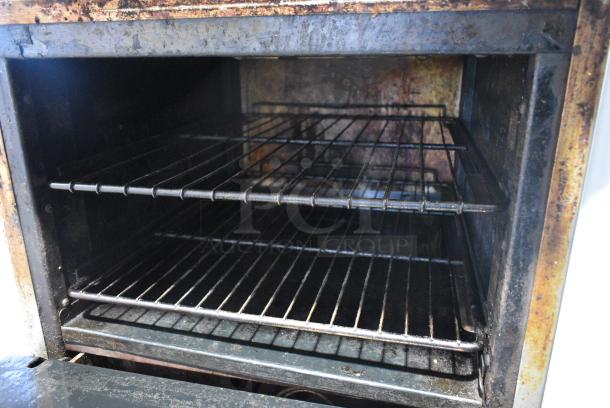 Stainless Steel Commercial Gas Powered 4 Burner Range w/ Oven, Over Shelf and Back Splash on Commercial Casters. - Image 6 of 8