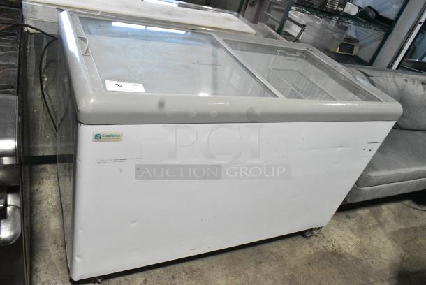 Excellence HL-14HC Metal Chest Freezer Merchandiser on Commercial Casters. 115 Volts, 1 Phase. Tested and Working! - Image 1 of 8