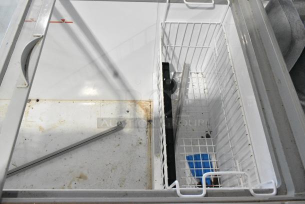 Excellence HL-14HC Metal Chest Freezer Merchandiser on Commercial Casters. 115 Volts, 1 Phase. Tested and Working! - Image 6 of 8