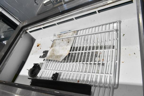 Kool-it KSP48M Ikon Series Kool-it Prep Table w/ 2 Doors on Commercial Casters. 115 Volts, 1 Phase. Tested and Working! - Image 5 of 10
