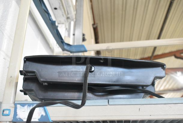 2 Cooks Essentials 915250 Metal Countertop Electric Griddle. 120 Volts, 1 Phase. 2 Times Your Bid! - Image 2 of 7
