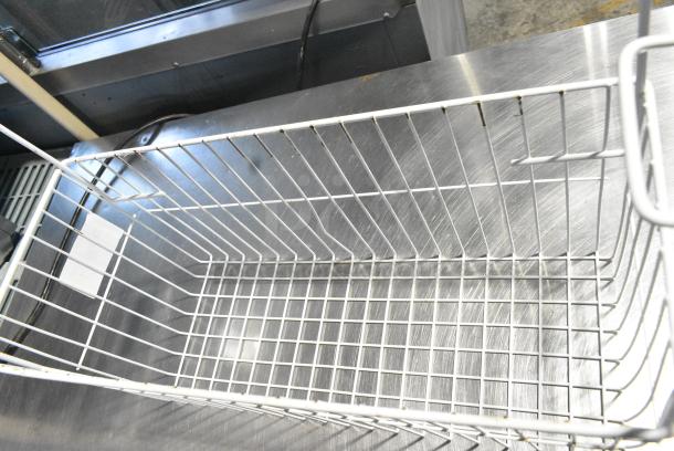 White Poly Basket. - Image 5 of 5