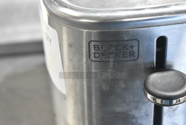 Black & Decker TR0012SS Metal Countertop 2 Slot Toaster. 120 Volts, 1 Phase. - Image 3 of 7