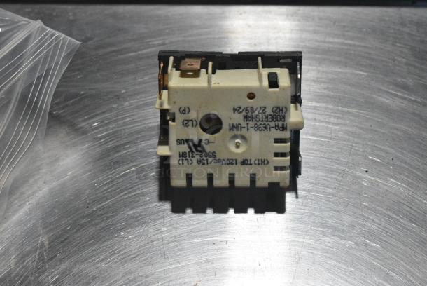 ALL ONE MONEY! Lot of Robertshaw 5502-318M 5500 M Series Infinite Switch - 15A/120V and LNC-NS240-120 Liquid Level Control Hobart Dual ROHS. - Image 7 of 10
