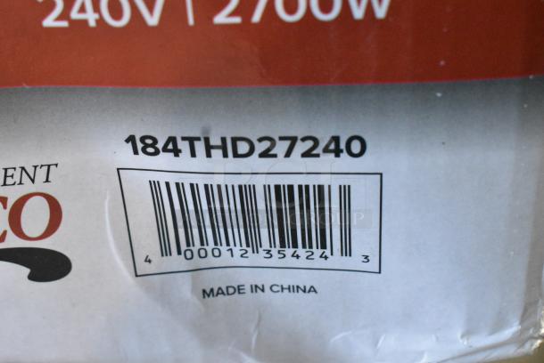 BRAND NEW SCRATCH AND DENT! 2024 Avantco 184THD27240 Medium-Duty Bread/Bagel Switch 4-Slice Commercial Toaster with Wide 1 1/2" Slots - 240 Volts, 1 Phase. - Image 4 of 5
