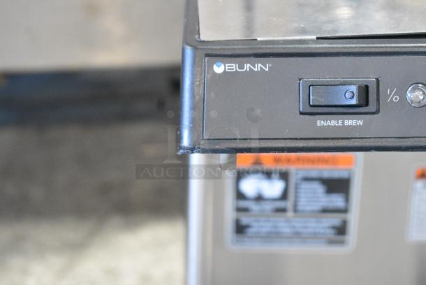BRAND NEW SCRATCH AND DENT! Bunn 39900.0006 SmartWAVE 15-S-APS Low Profile Automatic Airpot Coffee Brewer w/ Hot Water Dispenser and Poly Brew Basket. 120 Volts, 1 Phase. - Image 5 of 11