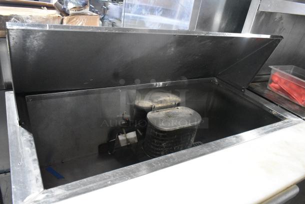 2017 Leader LM48 S/C Stainless Steel Commercial Sandwich Salad Prep Table Bain Marie Mega Top. 115 Volts, 1 Phase. Tested and Working! - Image 3 of 9