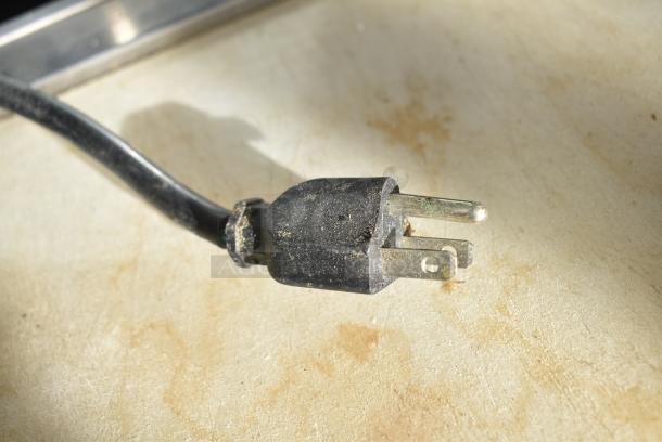 Leader LM60 S/C Stainless Steel Commercial Prep Table w/ Sneeze Guard on Commercial Casters. 115 Volts, 1 Phase. Tested and Powers On But Does Not Get Cold - Image 9 of 9