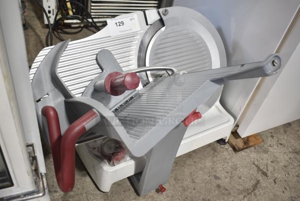 Berkel X13A Metal Commercial Countertop Meat Slicer w/ Blade Sharpener. 115 Volts, 1 Phase. Tested and Working! - Image 2 of 8