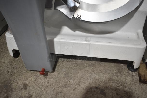Berkel X13A Metal Commercial Countertop Meat Slicer w/ Blade Sharpener. 115 Volts, 1 Phase. Tested and Working! - Image 4 of 8