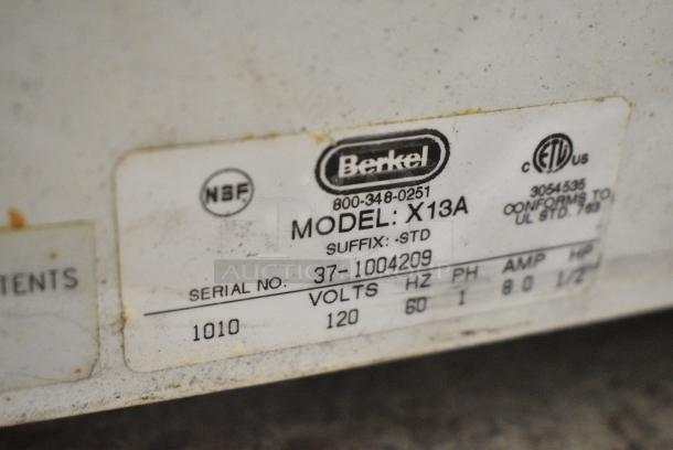 Berkel X13A Metal Commercial Countertop Meat Slicer w/ Blade Sharpener. 115 Volts, 1 Phase. Tested and Working! - Image 7 of 8