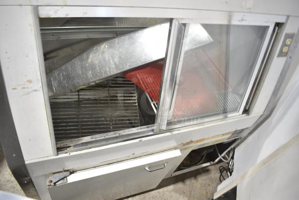 McCray SC-CDS35-4 Metal Commercial Floor Style Deli Display Case Merchandiser. 115 Volts, 1 Phase. Tested and Working! - Image 5 of 7