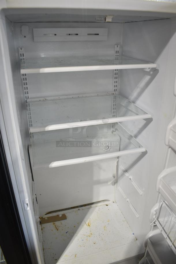 Frigidaire Metal Single Door Reach In Freezer. 115 Volts, 1 Phase. Tested and Working! - Image 4 of 10