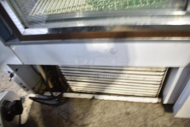 Metal Commercial Floor Style Deli Display Case Merchandiser. 115 Volts, 1 Phase. Tested and Does Not Power On - Image 5 of 7