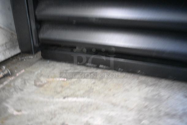 True GDM-45 Metal Commercial 2 Door Reach In Cooler Merchandiser w/ Poly Coated Racks. 115 Volts, 1 Phase. Cannot Test Due To Damaged Plug - Image 4 of 8