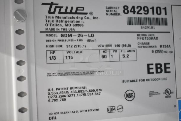 True GDM-26-LD Metal Commercial Single Door Reach In Cooler Merchandiser w/ Poly Coated Racks. 115 Volts, 1 Phase. Tested and Working! - Image 7 of 8