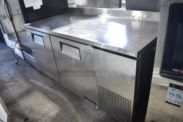 True TWT-67 Stainless Steel Commercial 2 Door Work Top Cooler on Commercial Casters. 115 Volts, 1 Phase. Tested and Working! - Image 2 of 7
