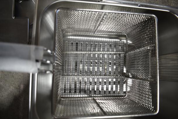BRAND NEW SCRATCH AND DENT! 2024 Crosson CF-30 Stainless Steel Commercial Countertop Electric Powered 2 Bay Fryer w/ 2 Lids and 2 Metal Baskets. 120 Volts, 1 Phase. - Image 6 of 11