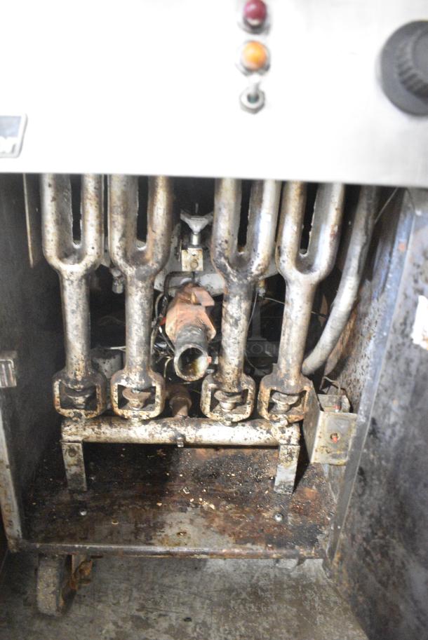 Pitco Frialator Stainless Steel Commercial Floor Style Natural Gas Powered Deep Fat Fryer w/ 2 Metal Fry Baskets on Commercial Casters. - Image 6 of 8