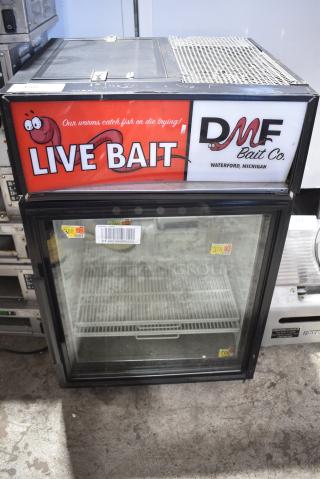 True GDM-05-LD Metal Commercial Mini Cooler Merchandiser. 115 Volts, 1 Phase. Tested and Working!
